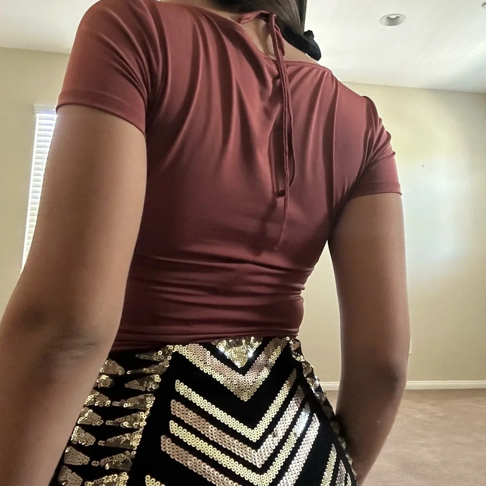 Express Ruched Brown Top - Picture 2 of 2